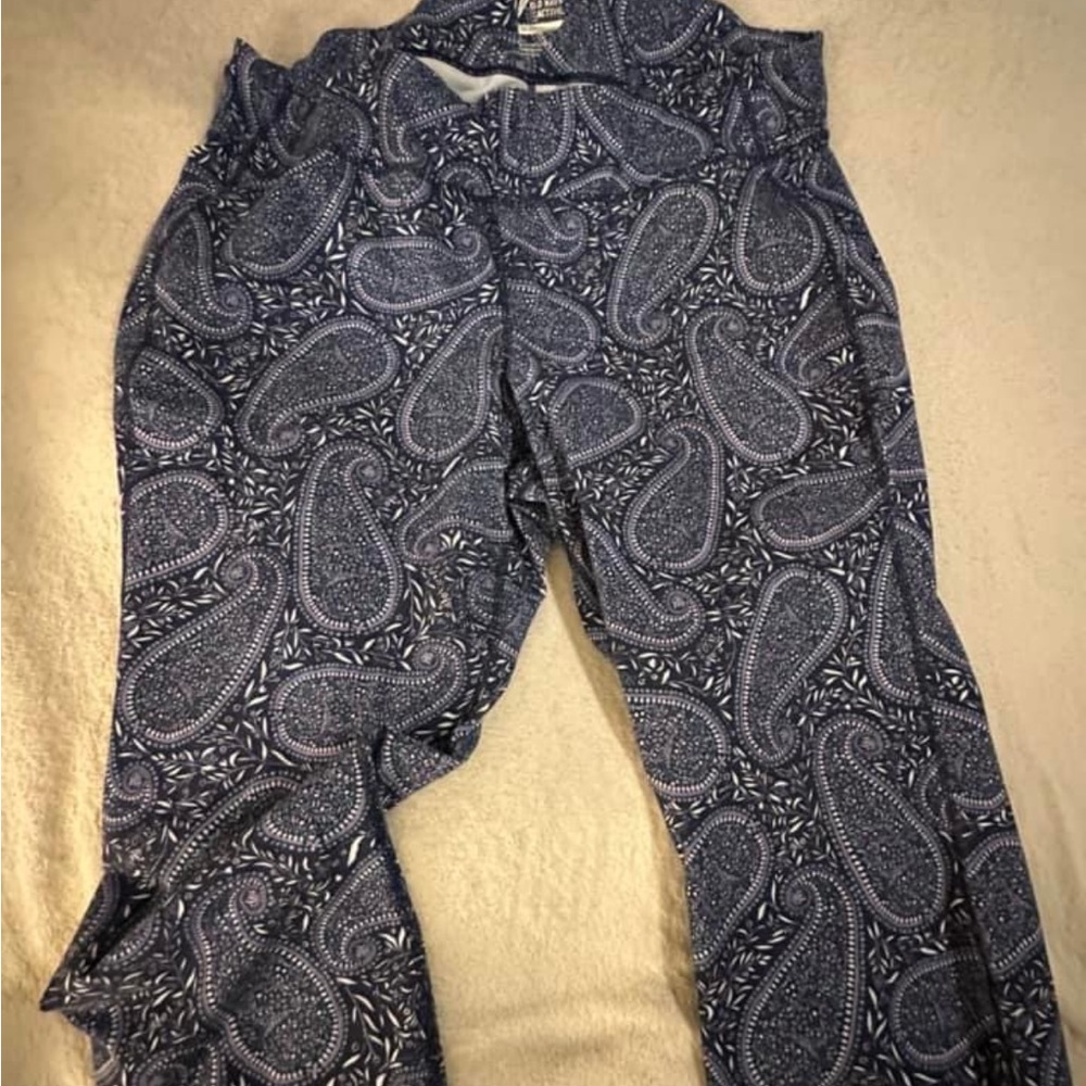 Old Navy active capris